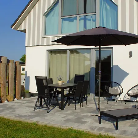 Haus Meerzeit Am Bodden Zw Darss Rügen Mit Kamin&sauna * Nisdorf