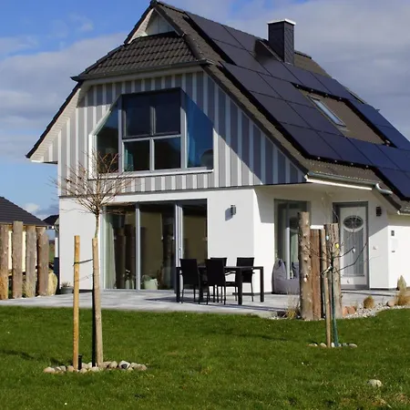 Haus Meerzeit Am Bodden Zw Darss Ruegen Mit Kamin & Sauna Apartamento Nisdorf