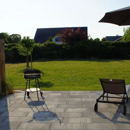 Haus Meerzeit Am Bodden Zw Darss Rügen Mit Kamin&sauna *