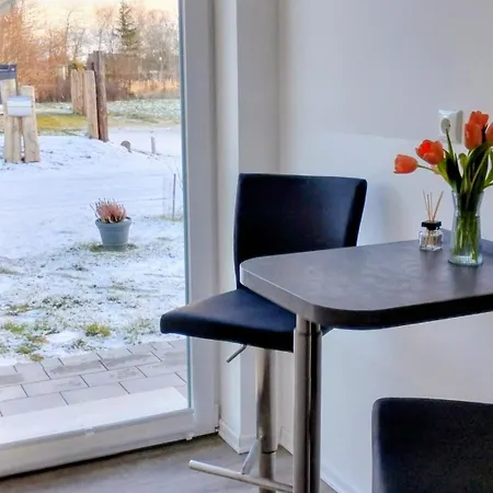 Haus Meerzeit Am Bodden Zw Darss Rügen Mit Kamin&sauna