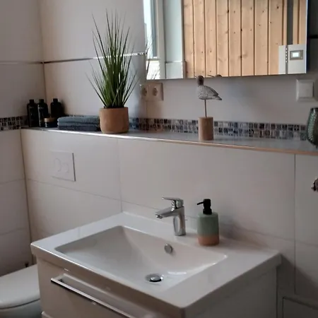 Apartment Haus Meerzeit Am Bodden Zw Darss Rügen Mit Kamin&sauna *